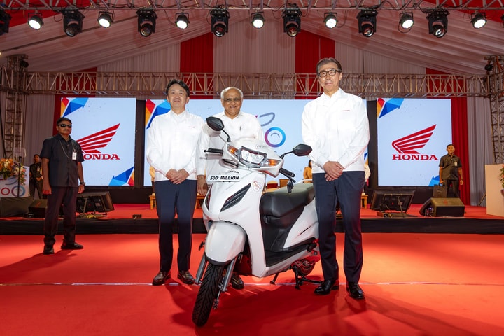 Honda cán mốc xuất xưởng 500 triệu xe máy trên toàn cầu
