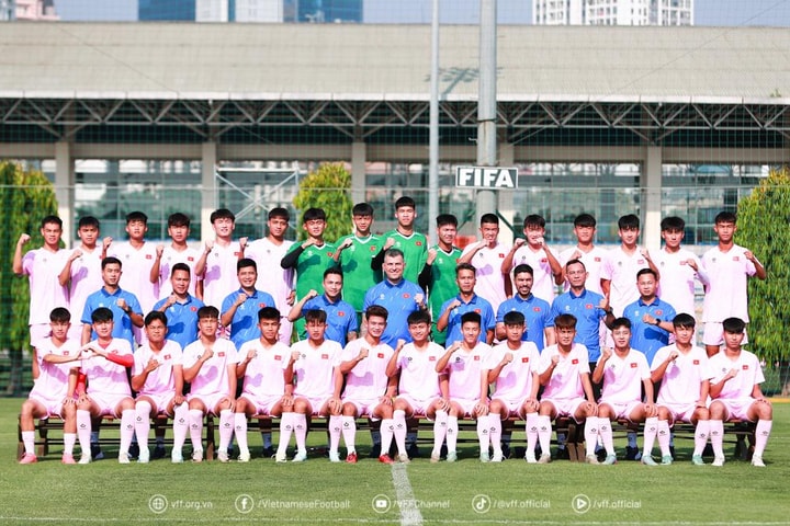 U16 Việt Nam lên đường sang Trung Quốc tham dự giải U16 quốc tế