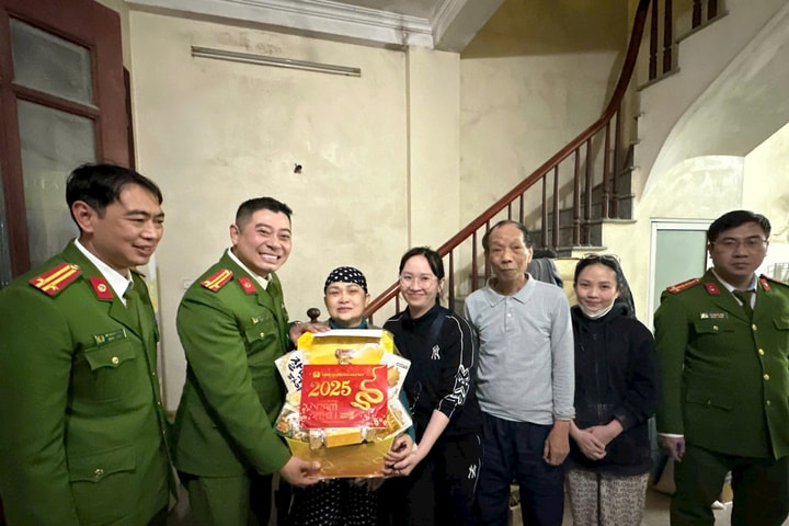 Người chỉ huy tận tụy vì bình yên của cộng đồng