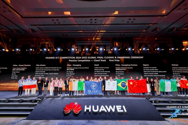 9 sinh viên Việt Nam giành giải nhất, nhì, ba tại Huawei ICT Competition 2024-2025