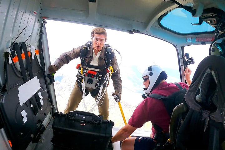 Tom Cruise nhảy ra khỏi máy bay trong “Nhiệm vụ: Bất khả thi - Nghiệp báo cuối cùng”