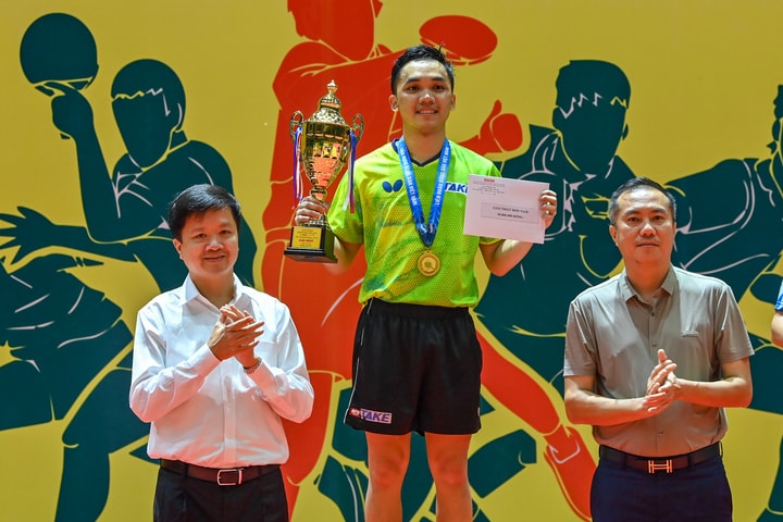Đinh Anh Hoàng, Nguyễn Thị Nga vô địch giải bóng bàn quốc gia Báo Nhân Dân