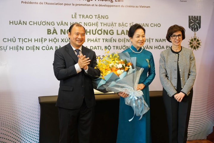 Tiến sĩ Ngô Phương Lan được Chính phủ Pháp trao tặng Huân chương Văn học nghệ thuật