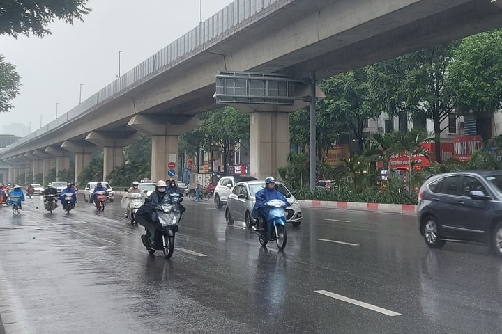 Miền Bắc mưa lớn, lũ sông lên 2-5m