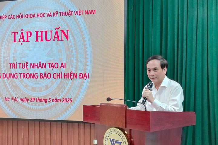 Nâng cao nhận thức và năng lực ứng dụng AI trong truyền thông, báo chí