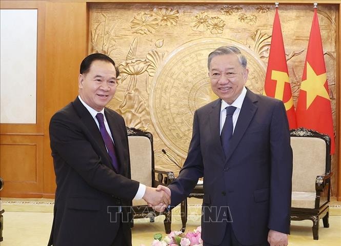 Tổng Bí thư Tô Lâm tiếp Chánh Văn phòng Trung ương Đảng Nhân dân Cách mạng Lào