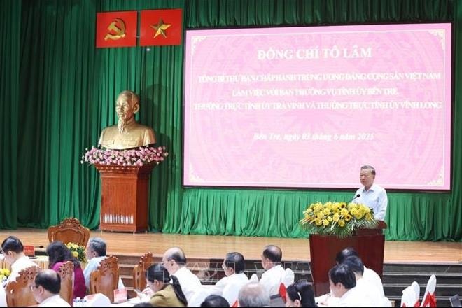 Tổng Bí thư Tô Lâm: Kiến tạo mô hình phát triển mới, chuyển từ tư duy nhiệm kỳ sang tư duy chiến lược dài hạn