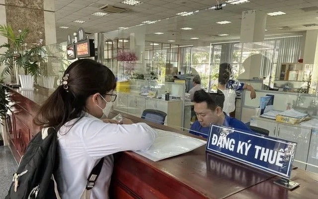 Từ chối chuyển khoản: “Chiêu trò” né thuế hay bước lùi trong thời đại số