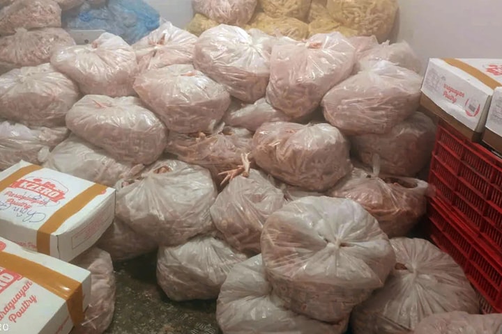 Quản lý thị trường Hà Nội phát hiện lượng lớn thịt gia súc, gia cầm không rõ nguồn gốc