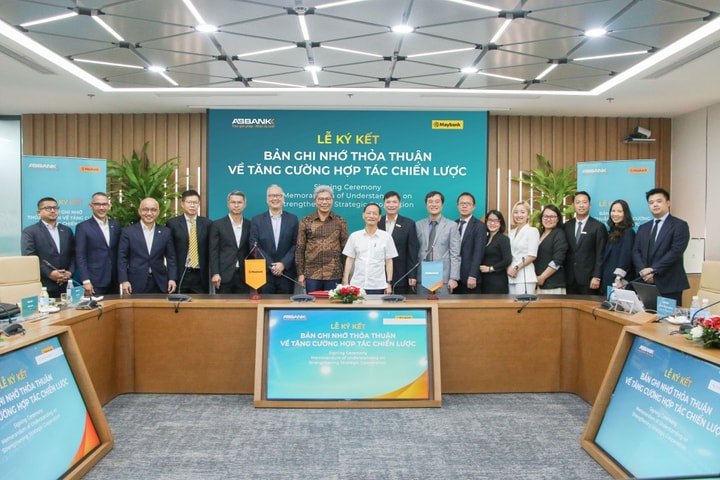 Thay đổi người đại diện phần vốn góp của Maybank tại ABBANK