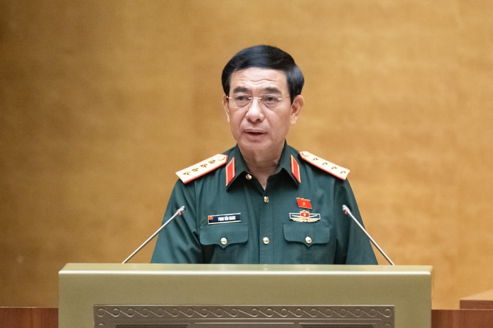 Xây dựng phòng thủ khu vực và cấp xã làm nền tảng bảo vệ địa phương