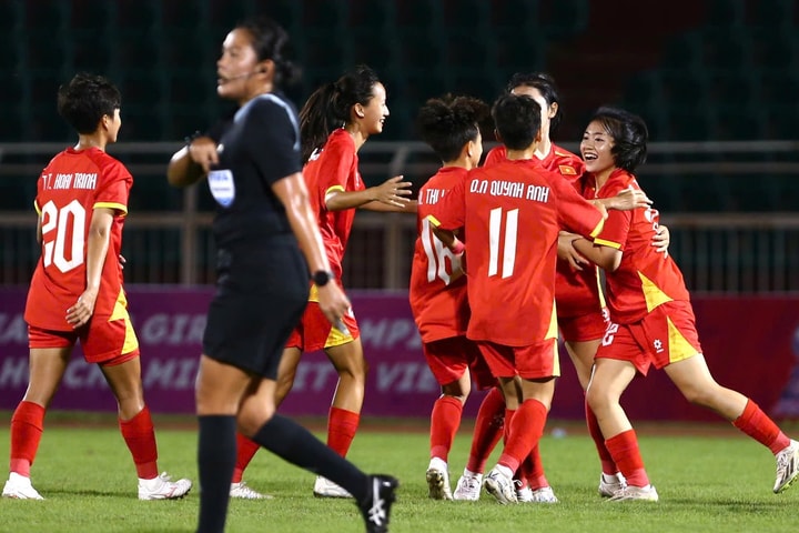 Giải bóng đá vô địch U19 nữ Đông Nam Á: U19 nữ Việt Nam cầm chắc ngôi đầu bảng