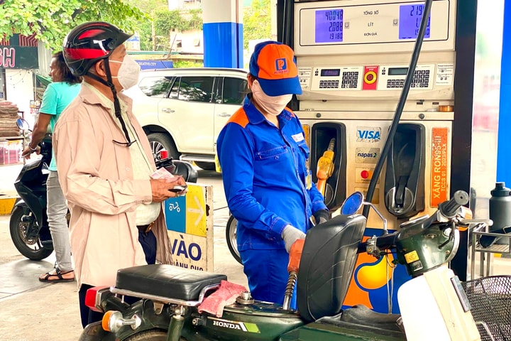 5 mặt hàng xăng, dầu tiếp tục tăng giá