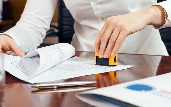 Công chứng viên do Chủ tịch UBND cấp tỉnh bổ nhiệm, miễn nhiệm