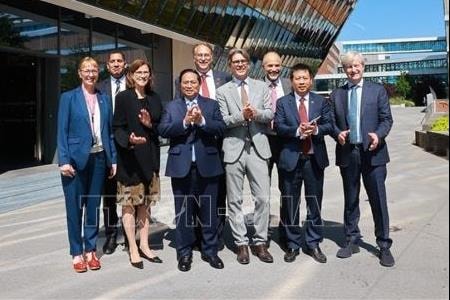 Thủ tướng Phạm Minh Chính thăm, làm việc với Viện Y học Karolinska