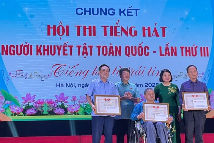 Trao giải Hội thi Tiếng hát người khuyết tật