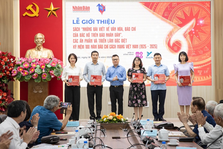 Dấu ấn 100 năm Báo chí cách mạng Việt Nam qua sách và các ấn phẩm đặc biệt của Báo Nhân Dân