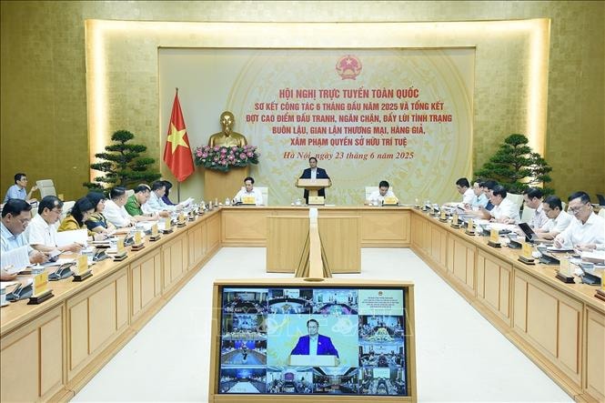 Thủ tướng Phạm Minh Chính: Thường xuyên, liên tục, không ngừng nghỉ chống gian lận thương mại