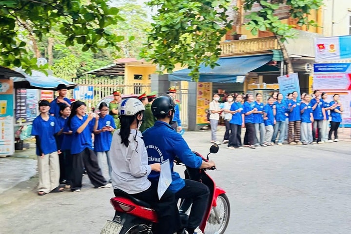 Hà Nội ít mưa, oi nóng trong kỳ thi tốt nghiệp THPT