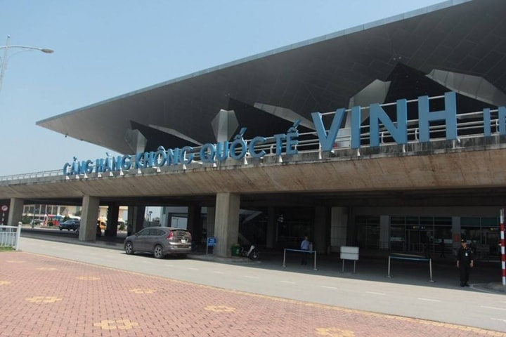 Tạm đóng cửa Cảng hàng không Vinh