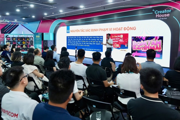 Doanh nghiệp thương mại điện tử: Nắm vững chính sách để phát triển bền vững