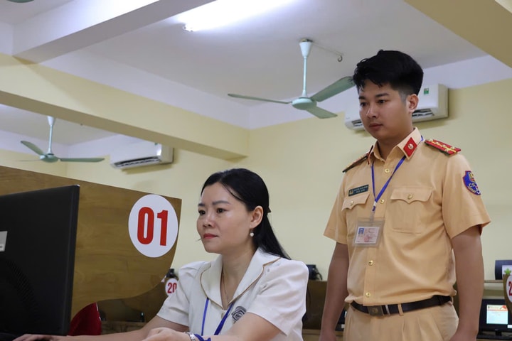 Công an thành phố Hà Nội bắt đầu sát hạch cấp giấy phép lái xe mô tô