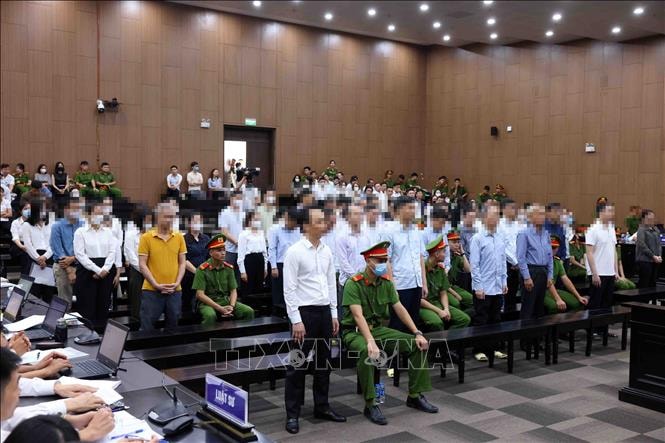 Tòa phúc thẩm chuyển hình phạt, bị cáo Trịnh Văn Quyết được giảm án 14 năm tù