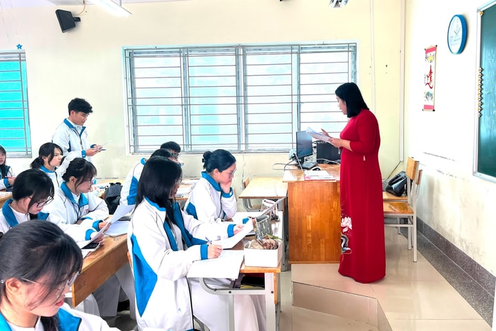 Lãng phí khó đo đếm từ dạy thêm, học thêm