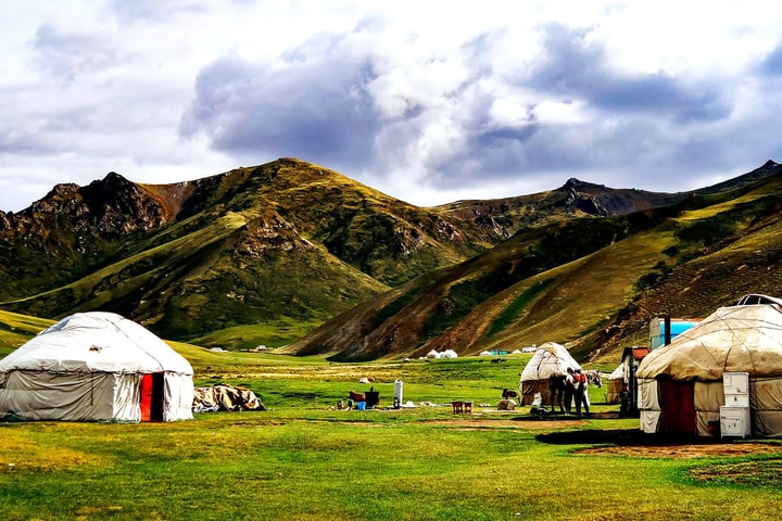 Kyrgyzstan: Đi ngay trước khi thế giới đổ xô đến