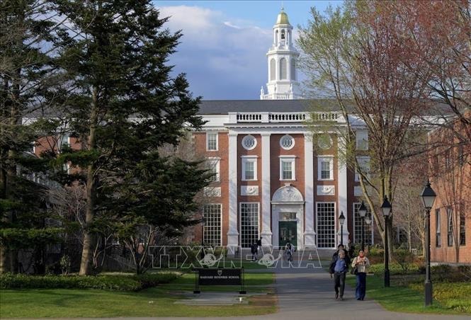 Mỹ: Đại học Harvard công bố phương án đầu tiên hỗ trợ sinh viên quốc tế