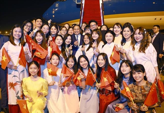 Thủ tướng Phạm Minh Chính về tới Hà Nội, kết thúc tốt đẹp chuyến công tác tại Trung Quốc
