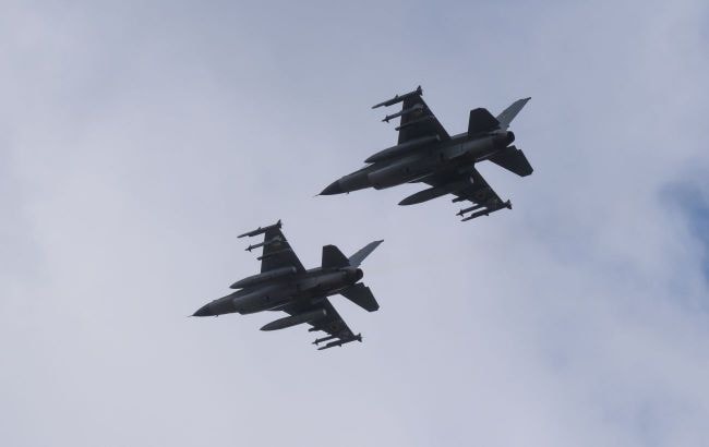 Ukraine mất tiêm kích F-16 thứ tư khi chặn đòn tập kích của Nga