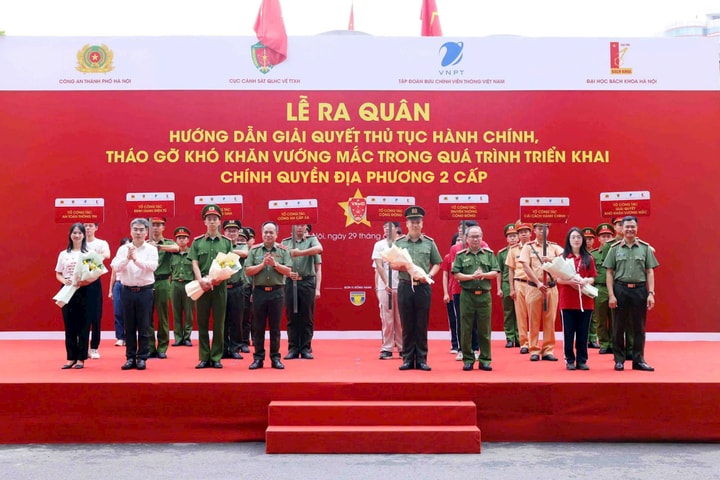 Tháo gỡ vướng mắc về thủ tục hành chính triển khai chính quyền địa phương hai cấp