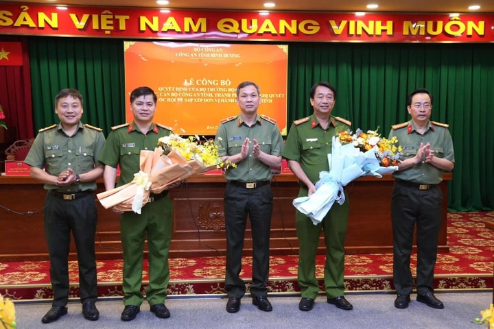 Hai Phó Giám đốc Công an tỉnh Bình Dương nhận nhiệm vụ mới