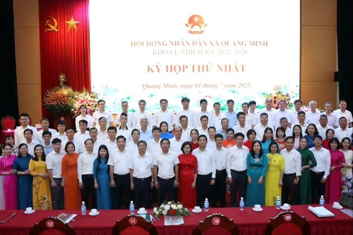 Kỳ họp thứ nhất, HĐND xã Quang Minh thông qua nhiều nghị quyết quan trọng
