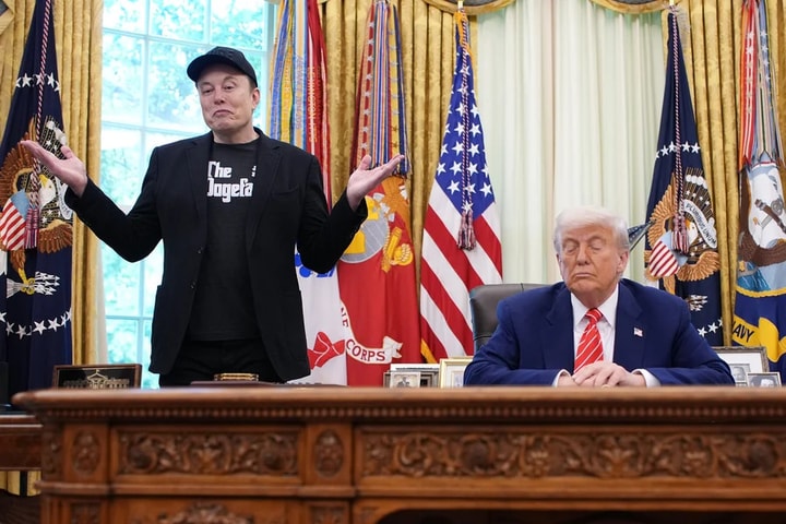 Tổng thống Mỹ Donald Trump gợi ý điều tra các công ty của tỷ phú Elon Musk