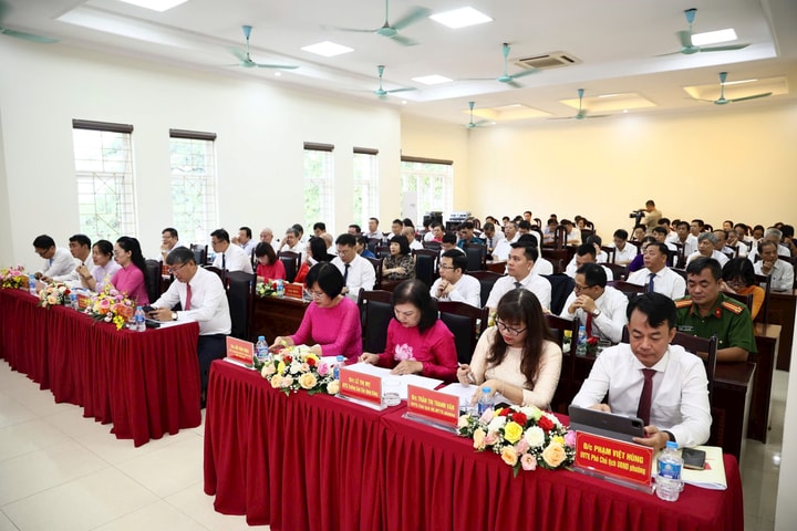 Phường Hồng Hà: Mỗi cán bộ phải là một “người phục vụ tận tâm”