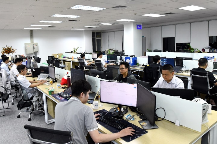 “Trắng đêm vì chính quyền số” của người VNPT