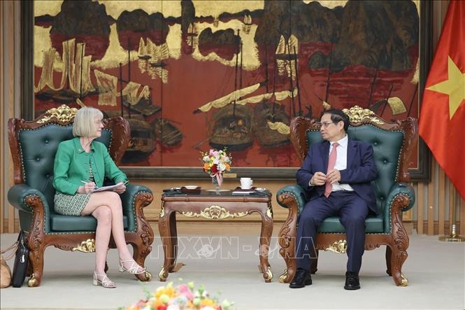 Thủ tướng đề nghị Australia hỗ trợ triển khai Đề án “đưa tiếng Anh thành ngôn ngữ thứ 2 trong trường học”