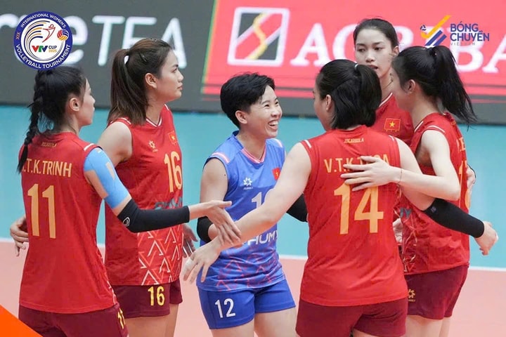 Tuyển bóng chuyền nữ Việt Nam vào bán kết VTV Cup 2025