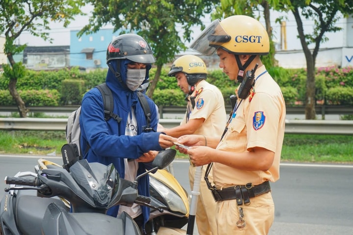 Nâng cao ý thức, “chìa khóa” để kéo giảm tai nạn giao thông
