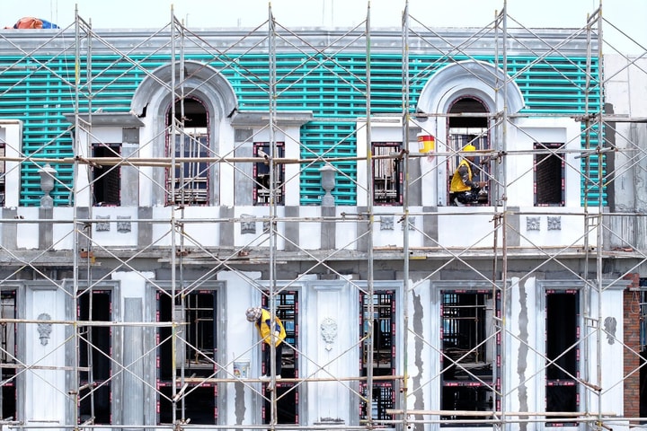 Tại sao lựa chọn shophouse hoàn thiện cơ bản lại là chiến lược tối ưu dòng tiền giữa thời lạm phát?