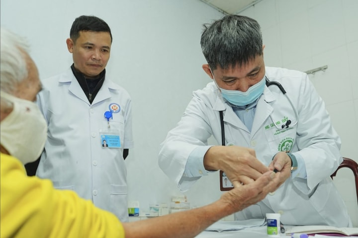 Kê đơn thuốc dài ngày theo Thông tư 26: Bước tiến vì người bệnh mạn tính