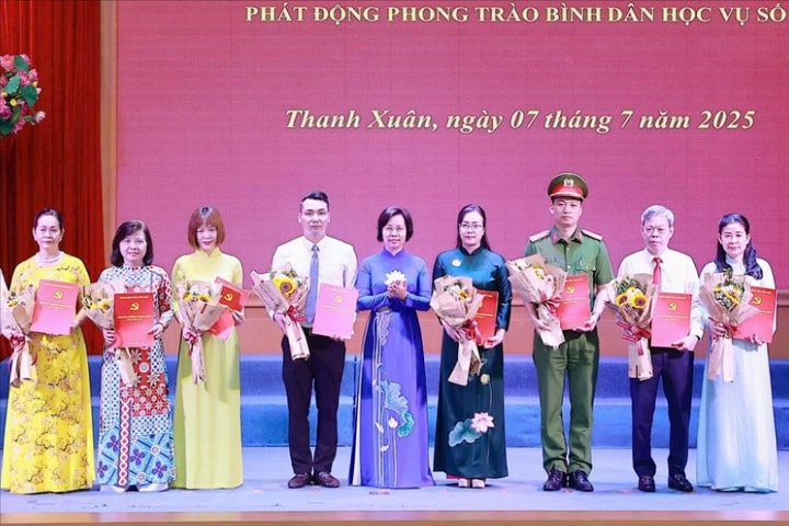 Đảng bộ phường Thanh Xuân tiếp nhận, thành lập 90 tổ chức Đảng trực thuộc