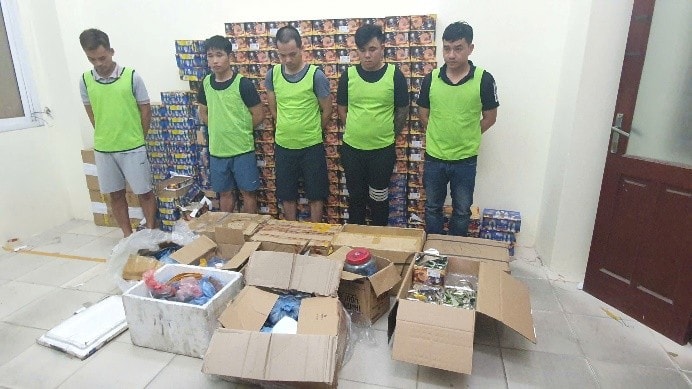 Hà Nội: Bắt giữ 5 đối tượng sản xuất, buôn bán hơn 750kg pháo nổ liên tỉnh