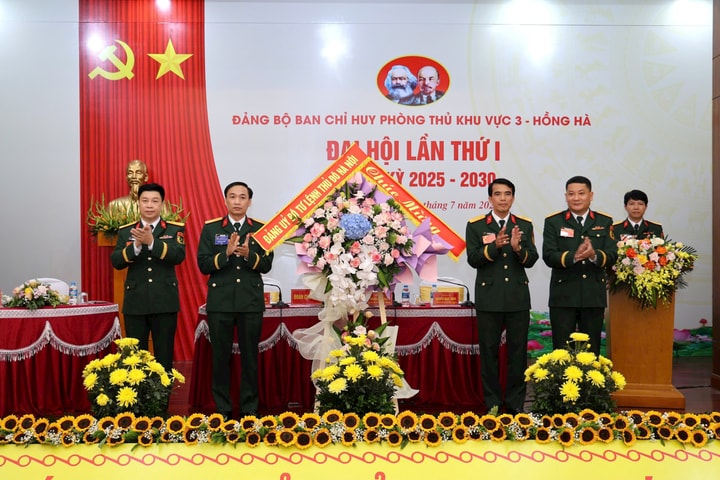 Ban Chỉ huy phòng thủ khu vực đầu tiên của Hà Nội tổ chức đại hội