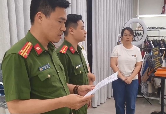 Hà Nội: Tạm giữ đối tượng bán hàng online trốn thuế hơn 12,5 tỷ đồng