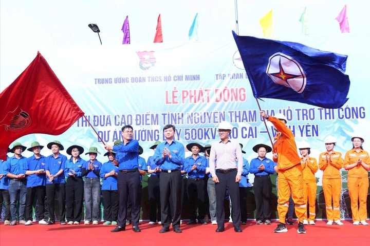 Tuổi trẻ thi đua hỗ trợ thi công Dự án đường dây 500kV Lào Cai - Vĩnh Yên