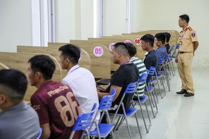 Cấp lại giấy phép lái xe ô tô quá hạn theo quy định mới và những điều cần biết