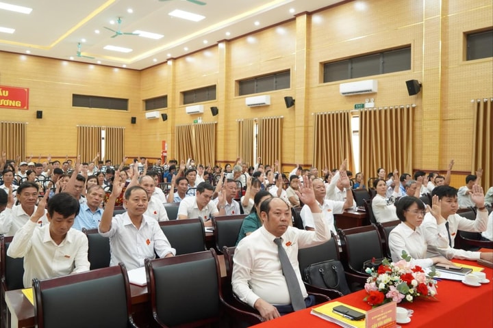 HĐND xã Tây Phương nhất trí thông qua 6 dự thảo nghị quyết